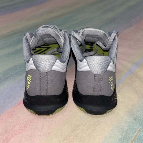 R.A.D. One V1 Trainer  men’s size 10 neon grey main image 6